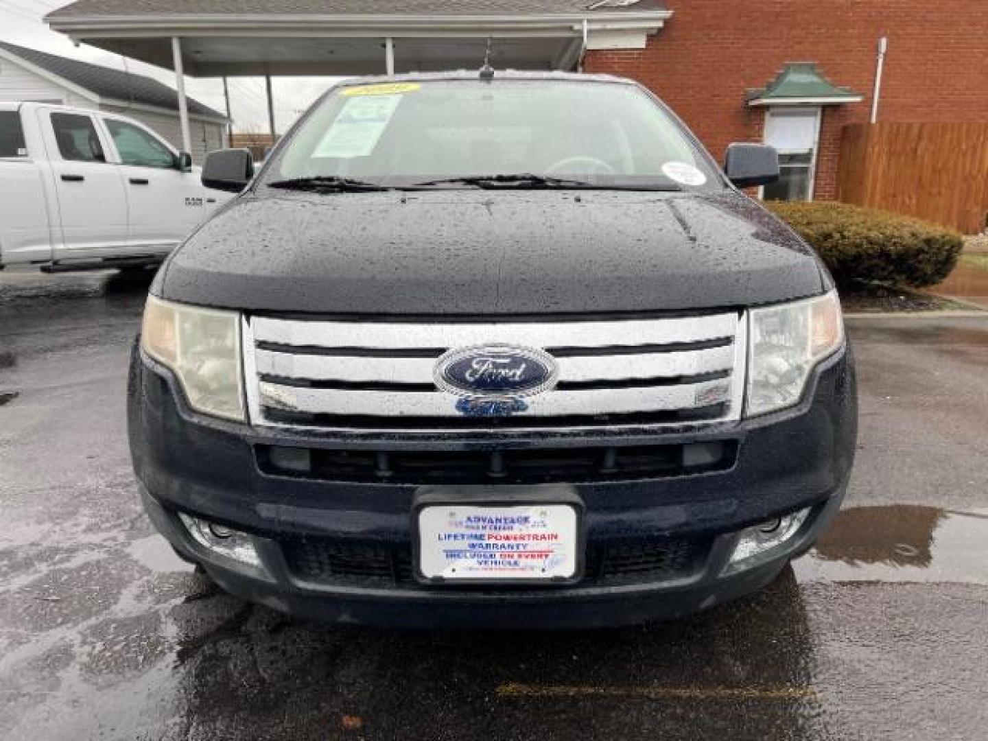 2009 Black Ford Edge SEL FWD (2FMDK38C29B) with an 3.5L V6 DOHC 24V engine, 6-Speed Automatic transmission, located at 1230 East Main St, Xenia, OH, 45385, (937) 908-9800, 39.688026, -83.910172 - Photo#5