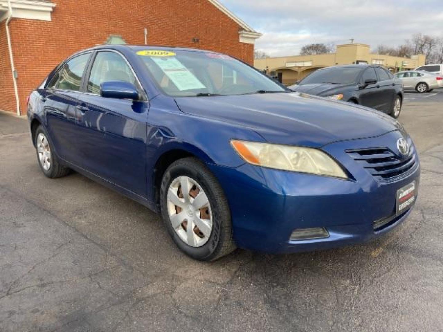 2009 Blue Ribbon Metallic Toyota Camry LE 5-Spd AT (4T4BE46K49R) with an 2.4L L4 DOHC 16V engine, 5-Speed Automatic transmission, located at 1951 S Dayton Lakeview Rd., New Carlisle, OH, 45344, (937) 908-9800, 39.890999, -84.050255 - 2009 Toyota Camry LE 5-Spd AT - Photo#19