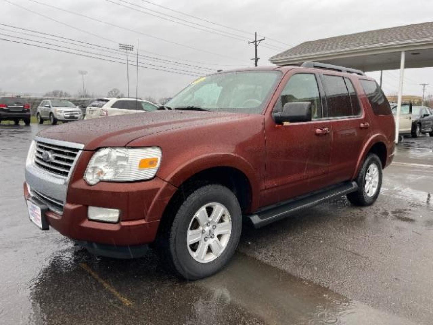 2010 Dark Copper Metallic Ford Explorer XLT 4.0L 4WD (1FMEU7DE2AU) with an 4.0L V6 SOHC 16V engine, 5-Speed Automatic transmission, located at 1230 East Main St, Xenia, OH, 45385, (937) 908-9800, 39.688026, -83.910172 - Photo#1