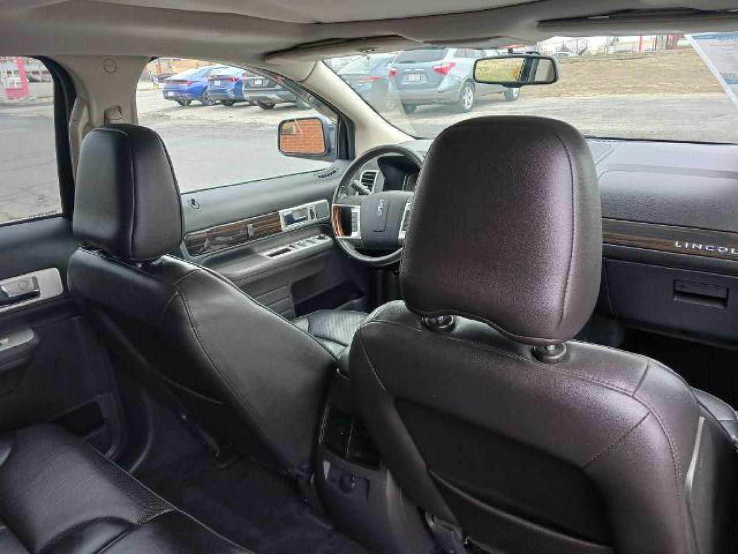 2010 Tuxedo Black Metallic Lincoln MKX AWD (2LMDJ8JC6AB) with an 3.5L V6 DOHC 24V engine, 6-Speed Automatic transmission, located at 880 E. National Road, Vandalia, OH, 45377, (937) 908-9800, 39.891918, -84.183594 - Photo#10