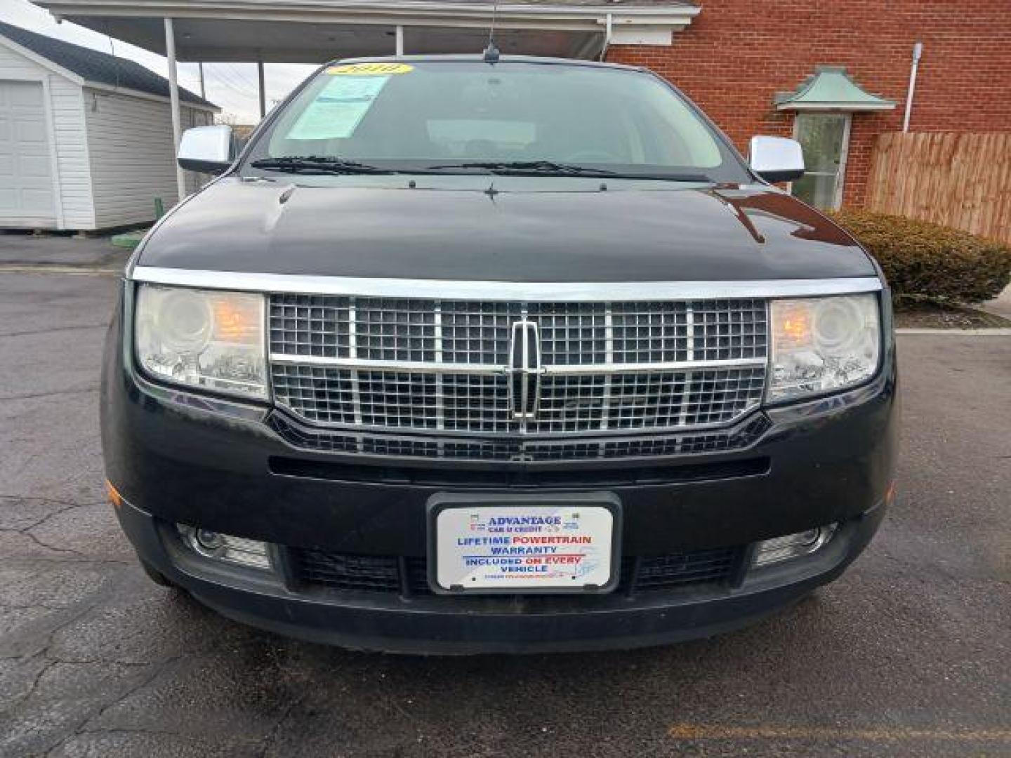 2010 Tuxedo Black Metallic Lincoln MKX AWD (2LMDJ8JC6AB) with an 3.5L V6 DOHC 24V engine, 6-Speed Automatic transmission, located at 880 E. National Road, Vandalia, OH, 45377, (937) 908-9800, 39.891918, -84.183594 - Photo#1