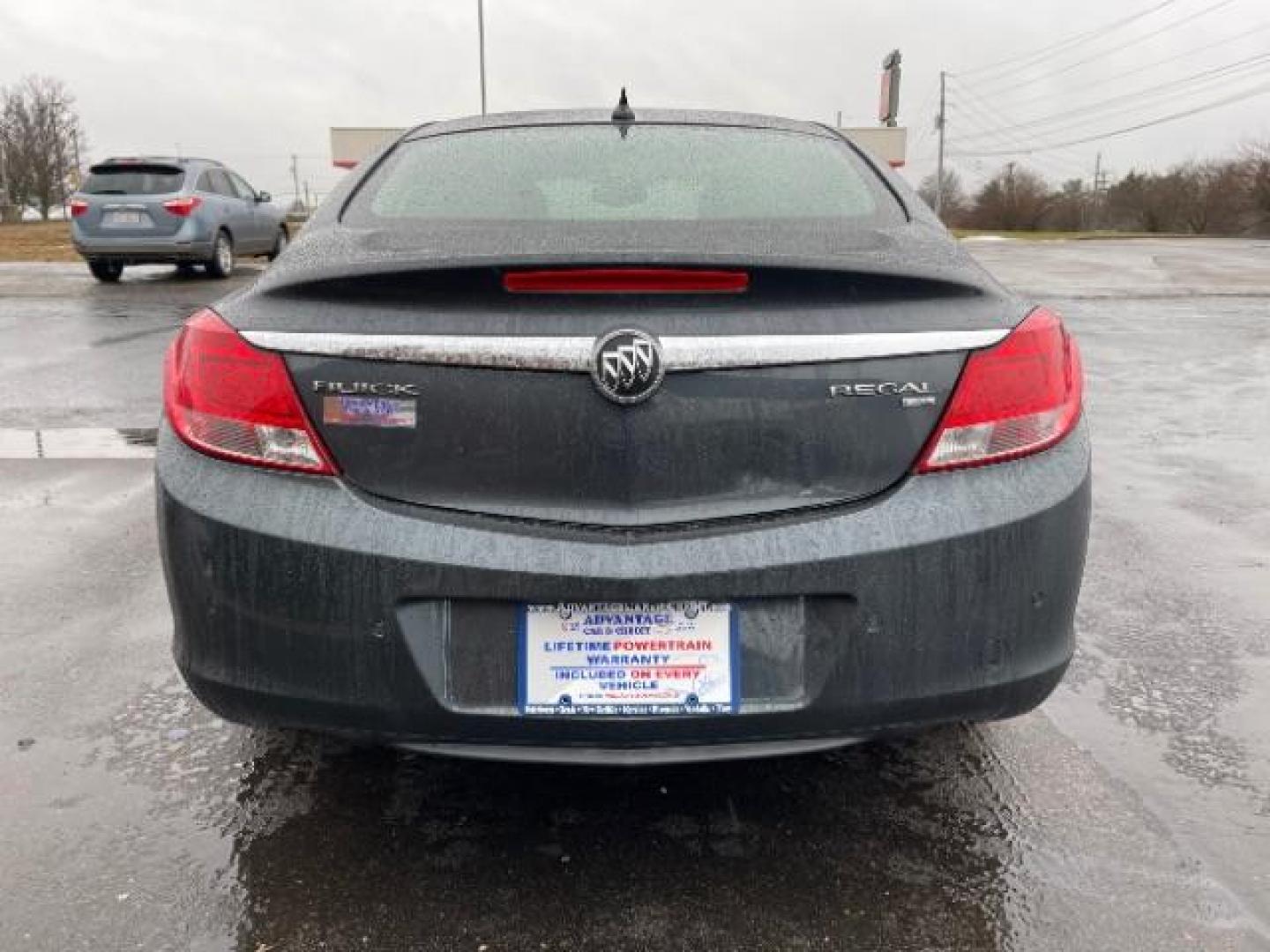 2011 Granite Grey Metallic Buick Regal CXL - 6XL (2G4GU5GC6B9) with an 2.4L L4 DOHC 16V engine, 6-Speed Automatic transmission, located at 4508 South Dixie Dr, Moraine, OH, 45439, (937) 908-9800, 39.689976, -84.218452 - Photo#3