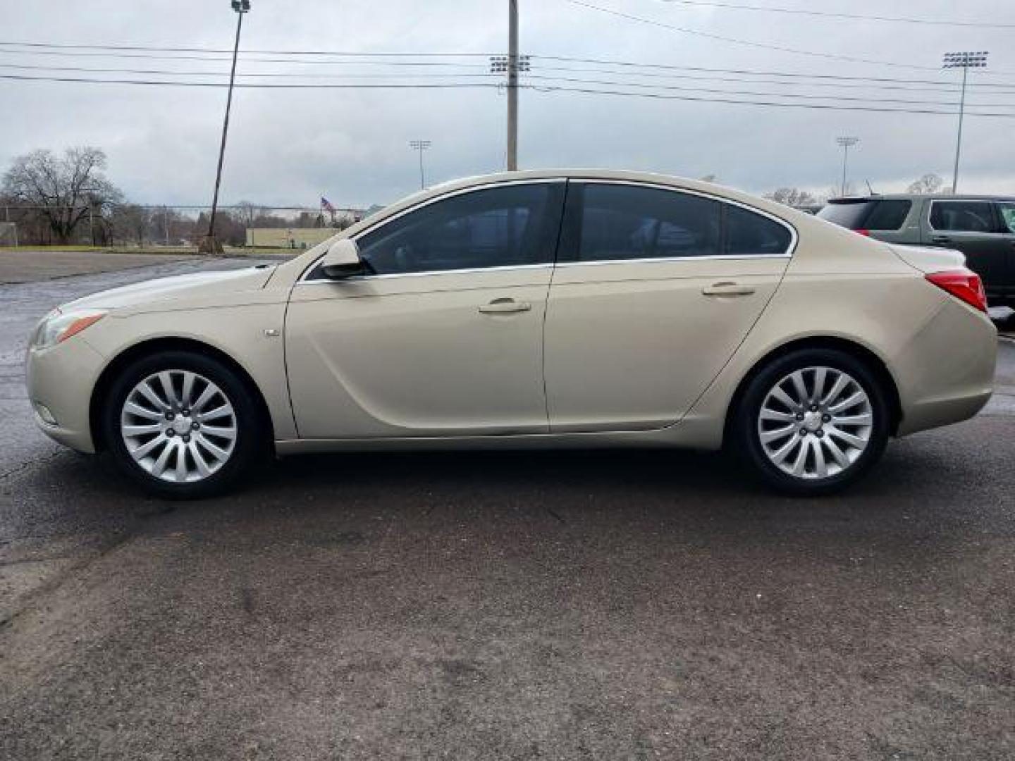 2011 Stone Metallic Buick Regal CXL - 1XL (2G4GN5EC9B9) with an 2.4L L4 DOHC 16V engine, 6-Speed Automatic transmission, located at 4508 South Dixie Dr, Moraine, OH, 45439, (937) 908-9800, 39.689976, -84.218452 - Photo#3