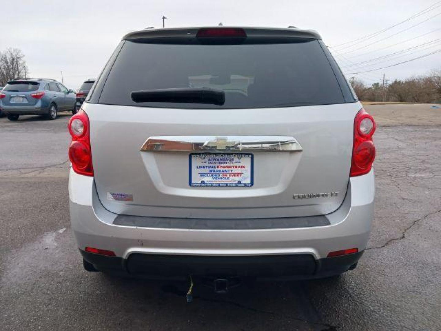 2011 Silver Ice Metallic Chevrolet Equinox 2LT 2WD (2CNALPEC4B6) with an 2.4L L4 DOHC 16V engine, 6-Speed Automatic transmission, located at 1184 Kauffman Ave, Fairborn, OH, 45324, (937) 908-9800, 39.807072, -84.030914 - Photo#5