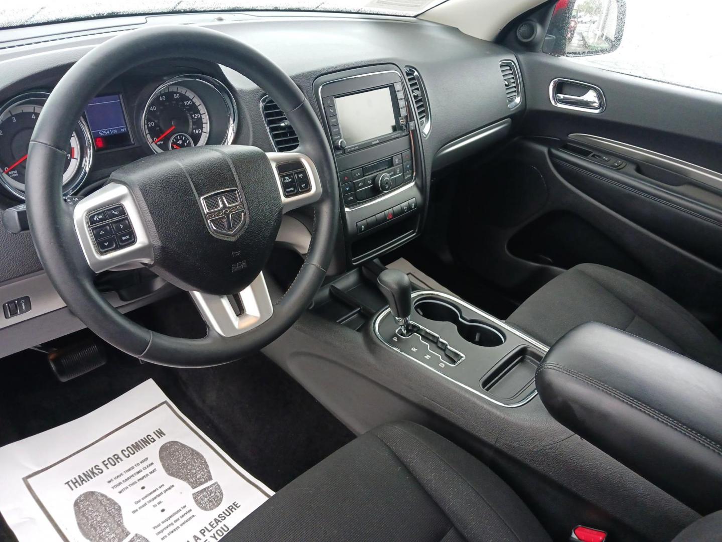 2011 Inferno Red Crystal Pearl Dodge Durango (1D4RE2GG1BC) with an 3.6L V6 DOHC 24V engine, 5-Speed Automatic transmission, located at 1230 East Main St, Xenia, OH, 45385, (937) 908-9800, 39.688026, -83.910172 - Photo#8