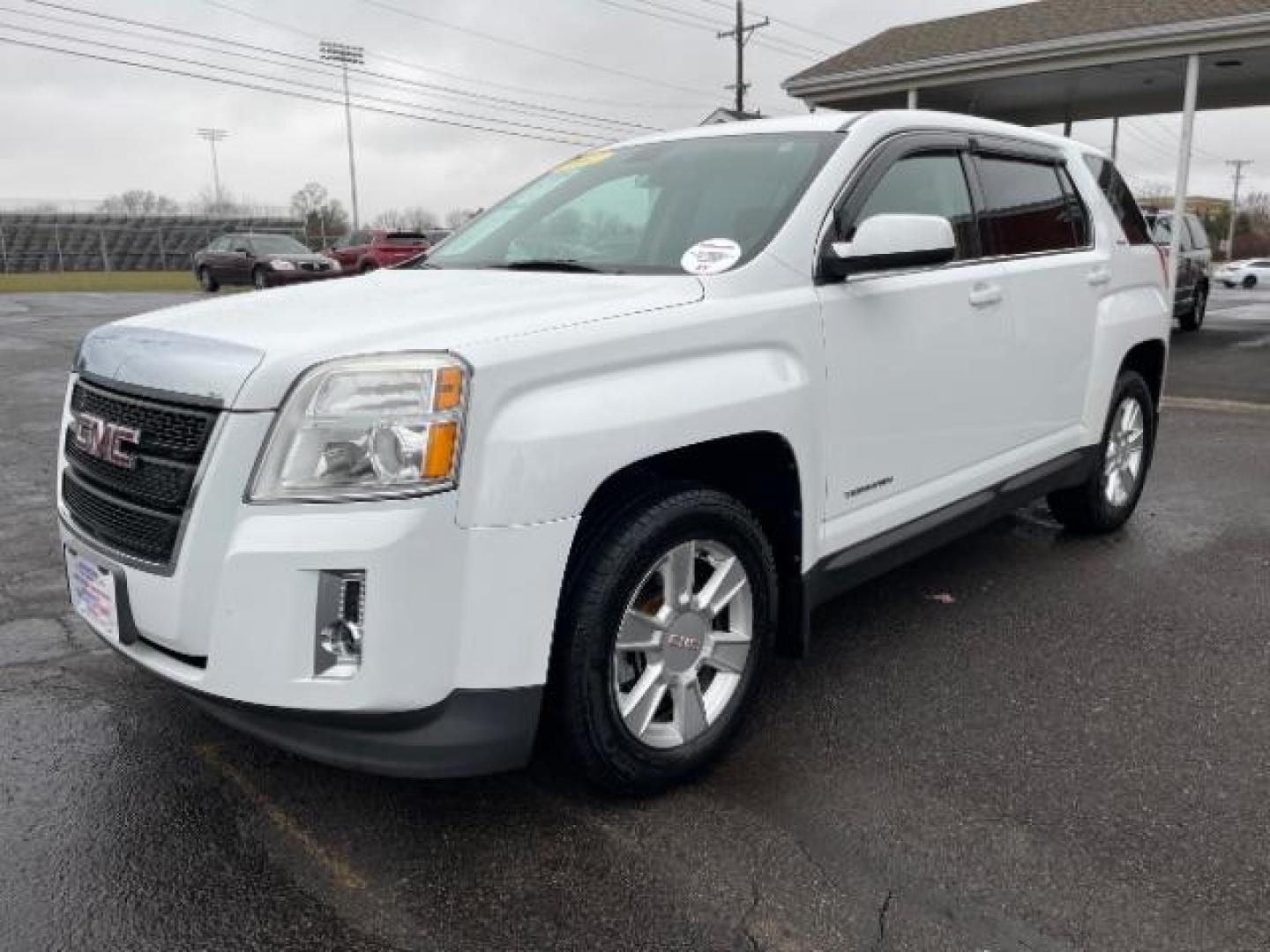 2011 Olympic White GMC Terrain SLE1 FWD (2CTALMEC7B6) with an 2.4L L4 DOHC 16V engine, 6-Speed Automatic transmission, located at 1184 Kauffman Ave, Fairborn, OH, 45324, (937) 908-9800, 39.807072, -84.030914 - Photo#1