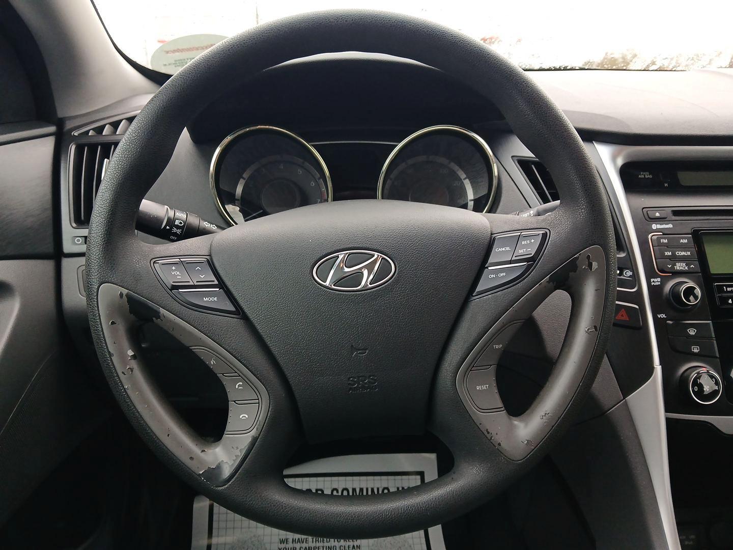 2011 Hyundai Sonata GLS Auto (5NPEB4AC5BH) with an 2.4L L4 DOHC 16V engine, 6-Speed Automatic transmission, located at 1099 N County Rd 25A , Troy, OH, 45373, (937) 908-9800, 40.057079, -84.212883 - 2011 Hyundai Sonata GLS Auto - Photo#15