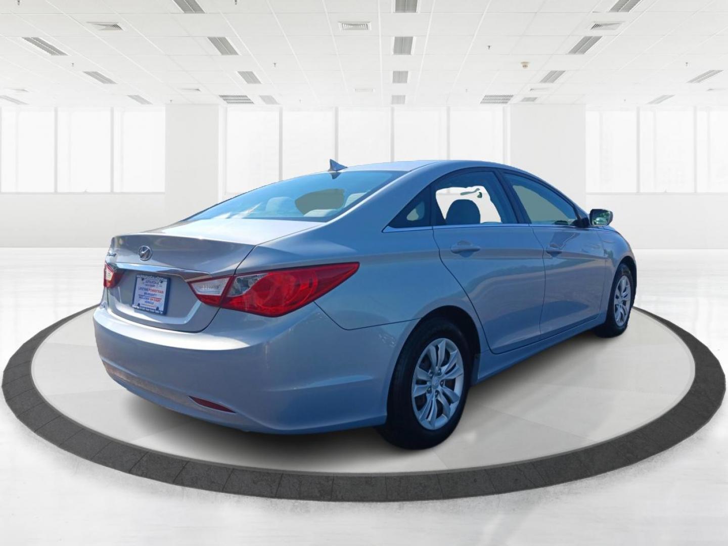 2011 Pacific Blue Pearl Hyundai Sonata GLS Auto (5NPEB4AC9BH) with an 2.4L L4 DOHC 16V engine, 6-Speed Automatic transmission, located at 4508 South Dixie Dr, Moraine, OH, 45439, (937) 908-9800, 39.689976, -84.218452 - Photo#2