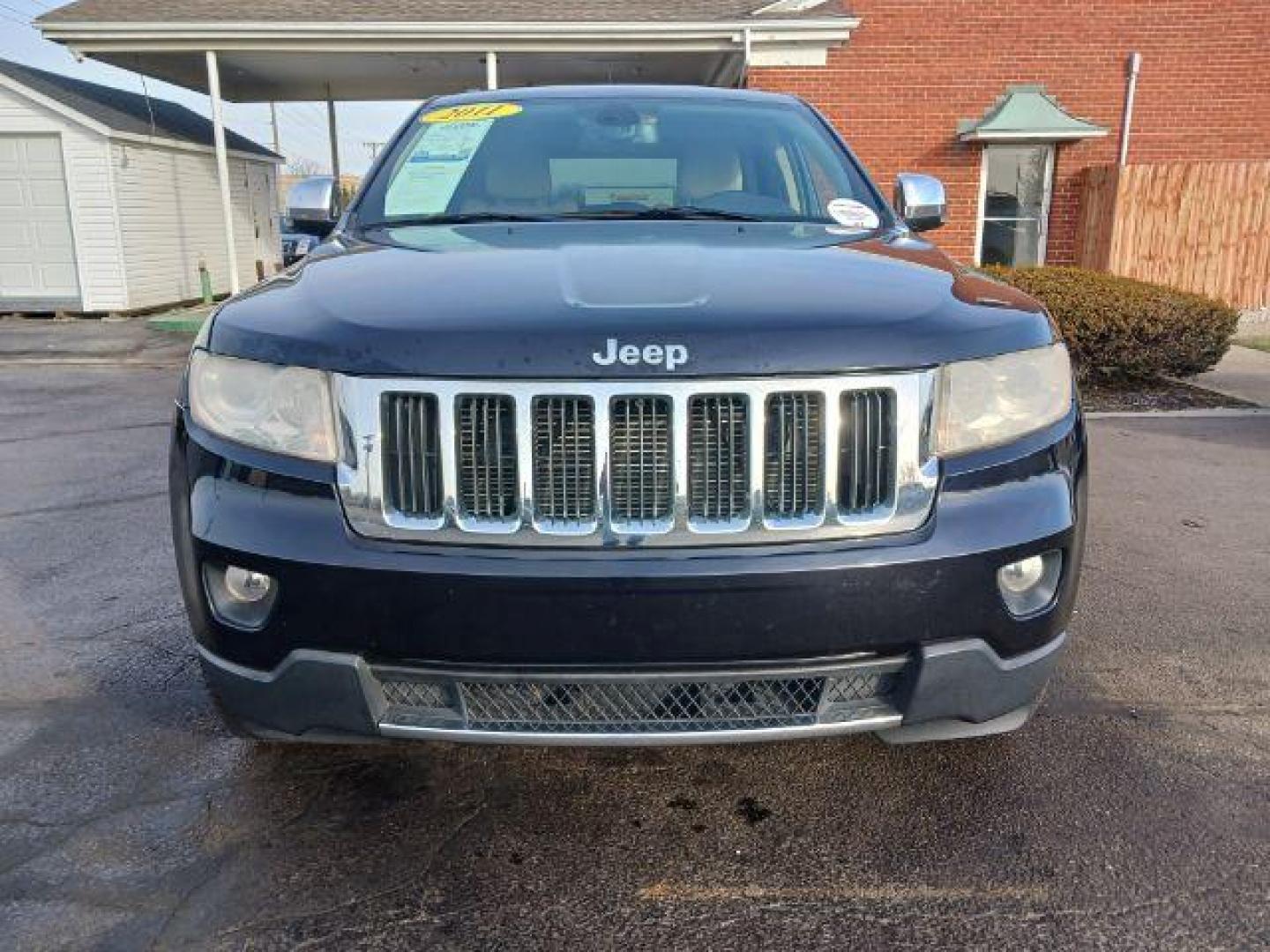 2011 Blue Jeep Grand Cherokee Limited 4WD (1J4RR5GT0BC) with an 5.7L V8 OHV 16V engine, 5-Speed Automatic transmission, located at 401 Woodman Dr, Riverside, OH, 45431, (937) 908-9800, 39.760899, -84.123421 - Photo#1