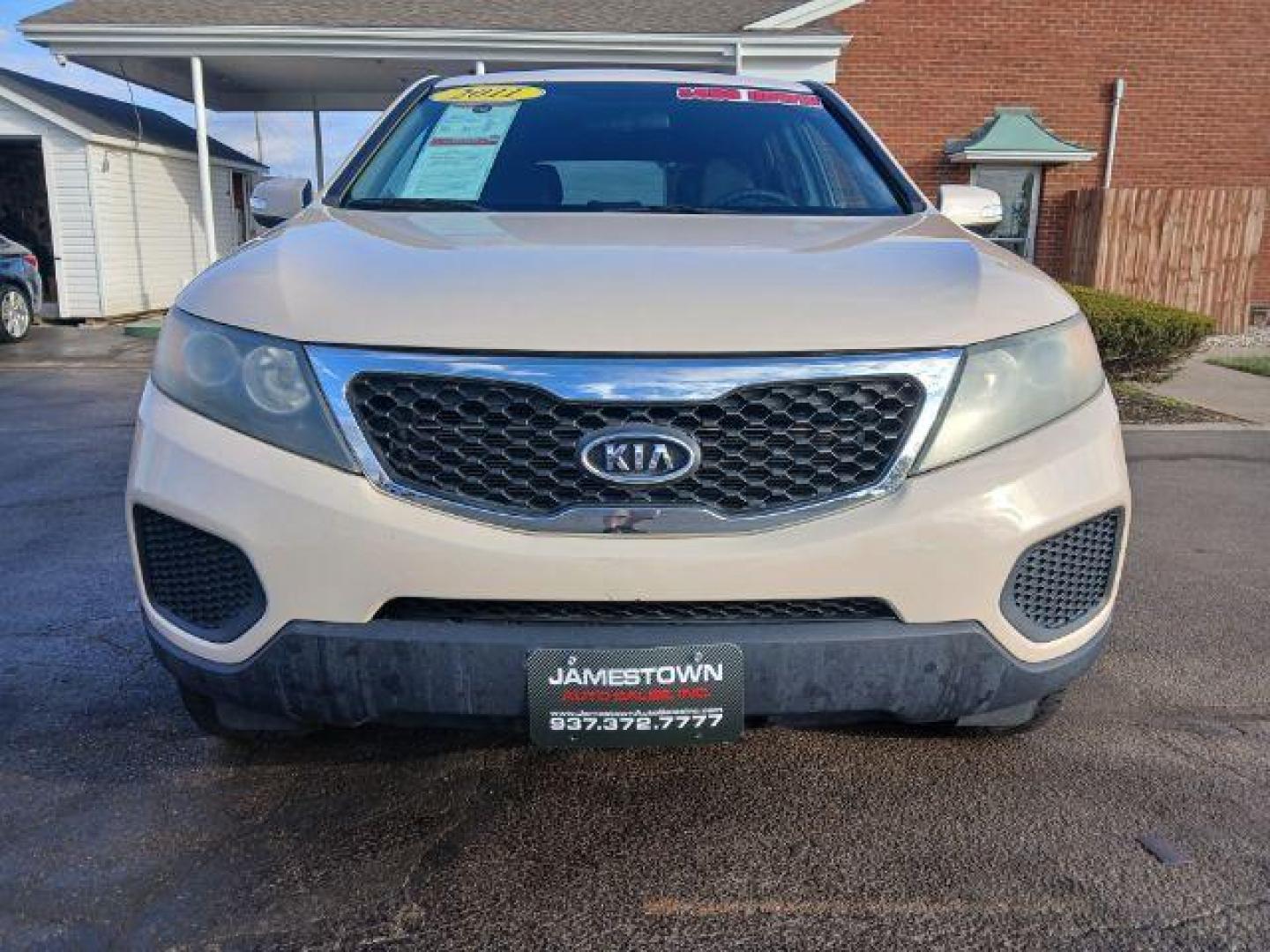 2011 Snow White Pearl Kia Sorento LX 2WD (5XYKT3A14BG) with an 2.4L L4 DOHC 16V engine, 6-Speed Automatic transmission, located at 1951 S Dayton Lakeview Rd., New Carlisle, OH, 45344, (937) 908-9800, 39.890999, -84.050255 - 2011 Kia Sorento LX 2WD - Photo#17