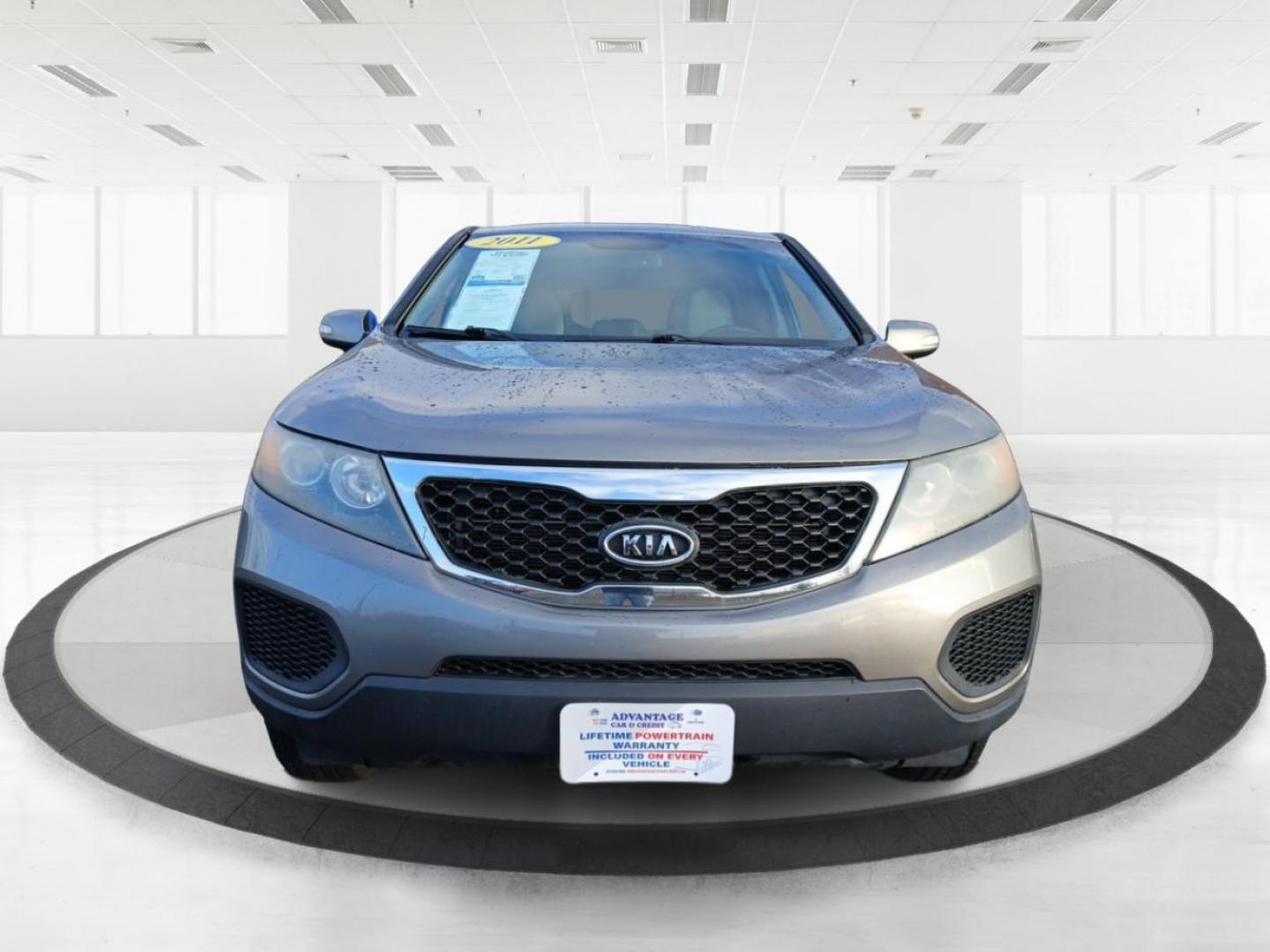 2011 Kia Sorento LX 2WD (5XYKT3A18BG) with an 2.4L L4 DOHC 16V engine, 6-Speed Automatic transmission, located at 1099 N County Rd 25A , Troy, OH, 45373, (937) 908-9800, 40.057079, -84.212883 - 2011 Kia Sorento LX 2WD - Photo#6