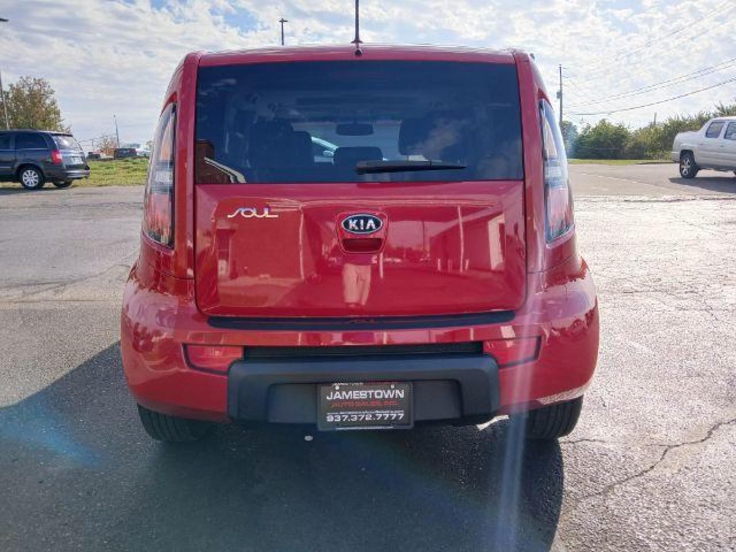 2011 Kia Soul + (KNDJT2A24B7) with an 2.0L L4 DOHC 16V engine, located at 1951 S Dayton Lakeview Rd., New Carlisle, OH, 45344, (937) 908-9800, 39.890999, -84.050255 - 2011 Kia Soul + - Photo#18