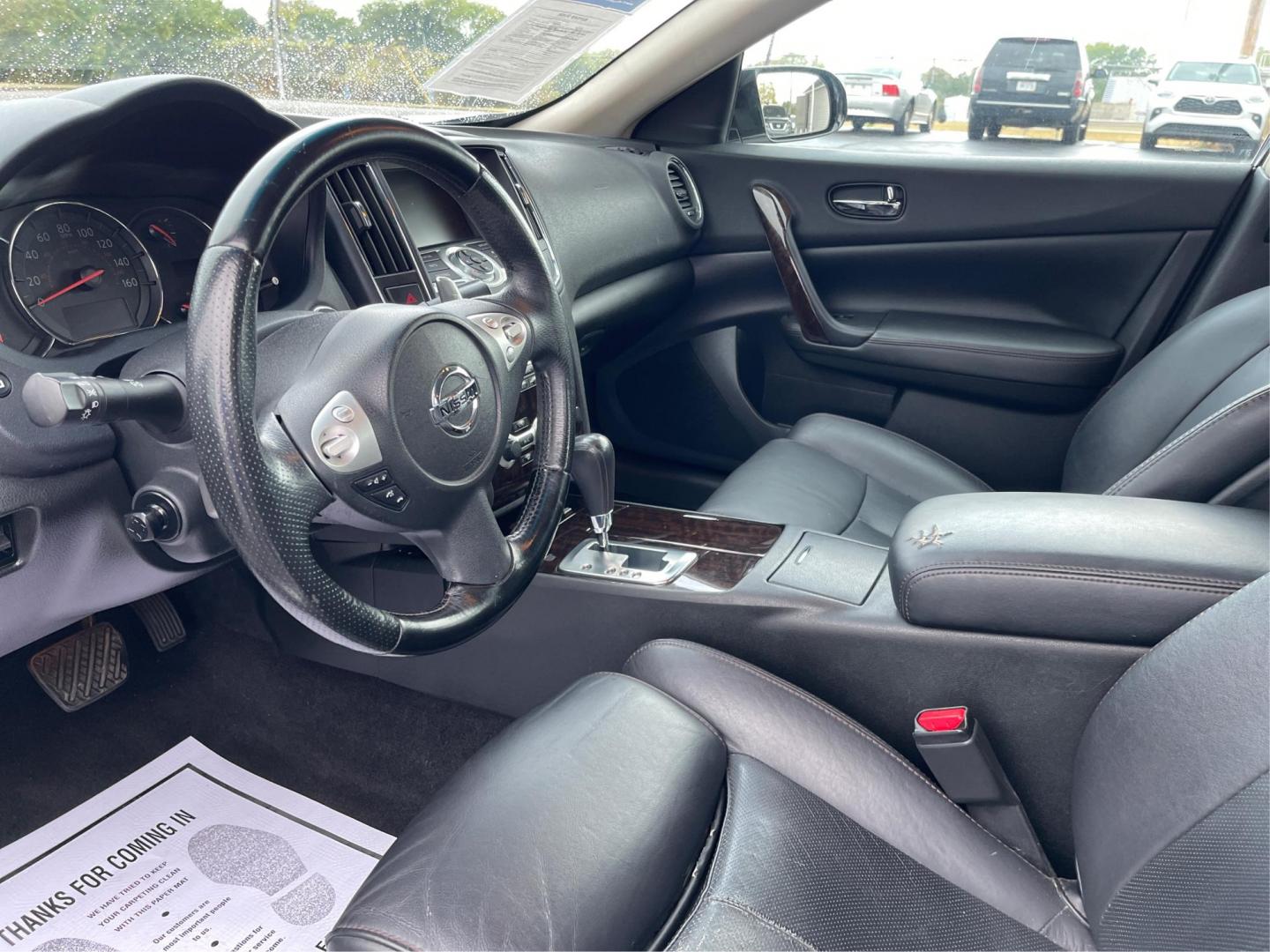 2011 Brilliant Silver Metallic Nissan Maxima SV (1N4AA5AP2BC) with an 3.5L V6 DOHC 24V engine, Continuously Variable Transmission transmission, located at 4508 South Dixie Dr, Moraine, OH, 45439, (937) 908-9800, 39.689976, -84.218452 - Photo#8