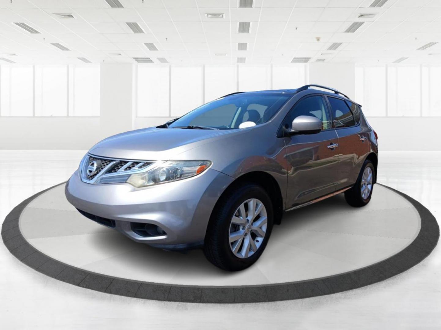 2011 Platinum Graphite Metallic Nissan Murano (JN8AZ1MW7BW) with an 3.5L V6 DOHC 24V engine, Continuously Variable Transmission transmission, located at 880 E. National Road, Vandalia, OH, 45377, (937) 908-9800, 39.891918, -84.183594 - Photo#7