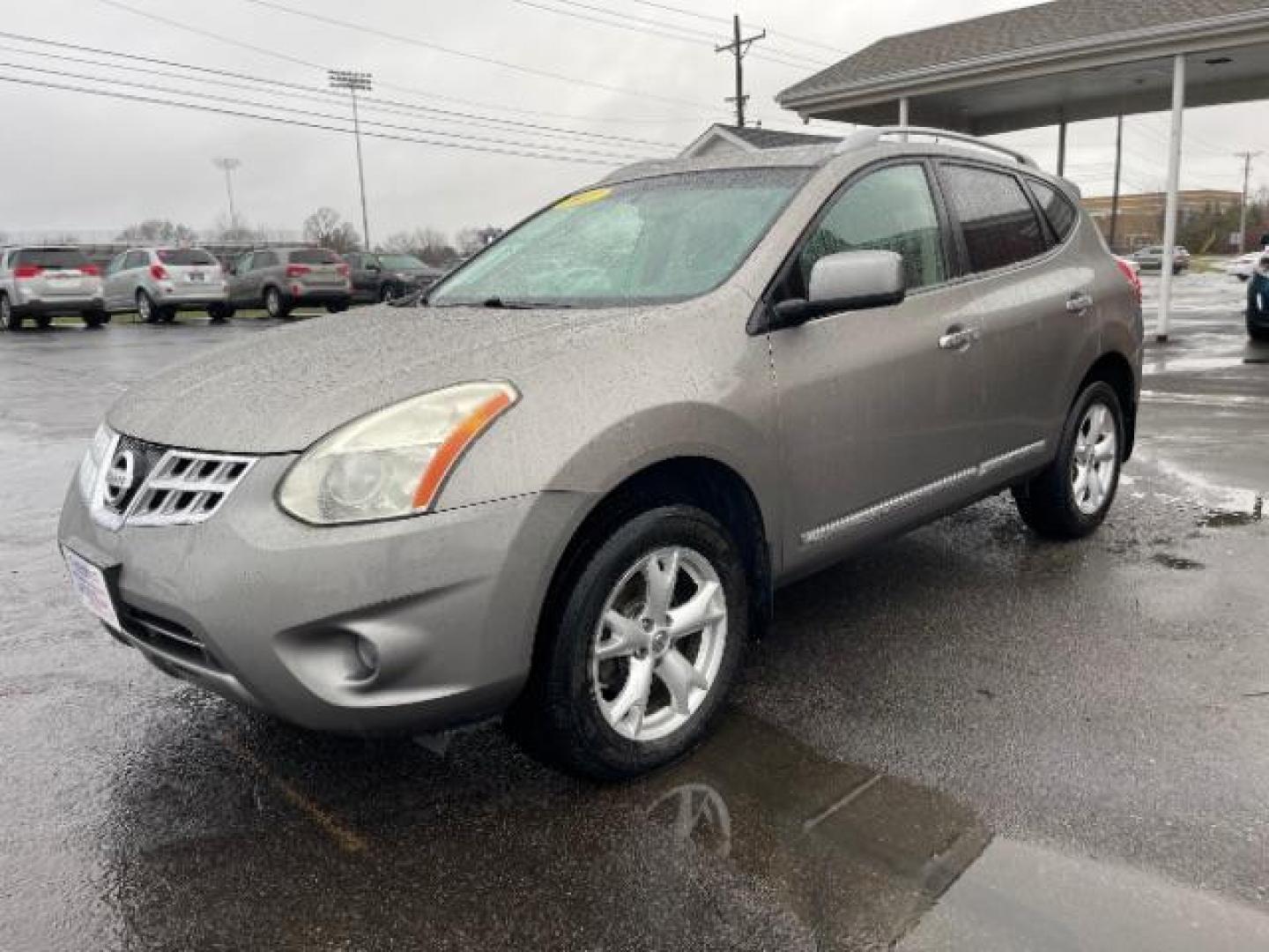 2011 Platinum Graphite Metallic Nissan Rogue SV AWD (JN8AS5MV7BW) with an 2.5L L4 DOHC 16V engine, Continuously Variable Transmission transmission, located at 1230 East Main St, Xenia, OH, 45385, (937) 908-9800, 39.688026, -83.910172 - Photo#1