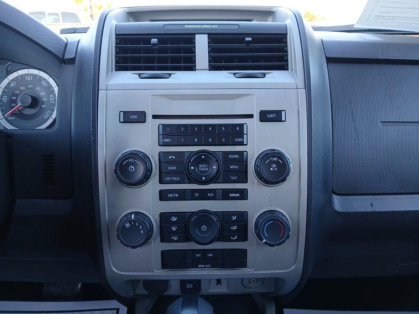 2012 Blue Flame Metallic Ford Escape XLT FWD (1FMCU0DG1CK) with an 3.0L V6 DOHC 24V engine, 6-Speed Automatic transmission, located at 1184 Kauffman Ave, Fairborn, OH, 45324, (937) 908-9800, 39.807072, -84.030914 - Photo#12