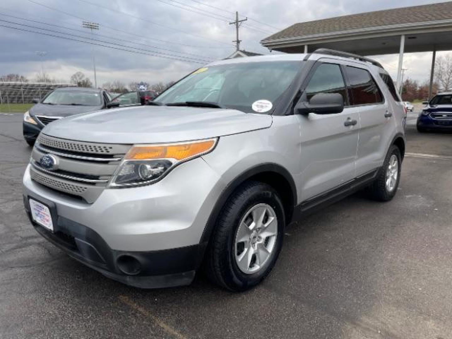 2012 Ingot Silver Metallic Ford Explorer Base FWD (1FMHK7B86CG) with an 3.5L V6 DOHC 24V engine, 6-Speed Automatic transmission, located at 1099 N County Rd 25A , Troy, OH, 45373, (937) 908-9800, 40.057079, -84.212883 - Photo#1