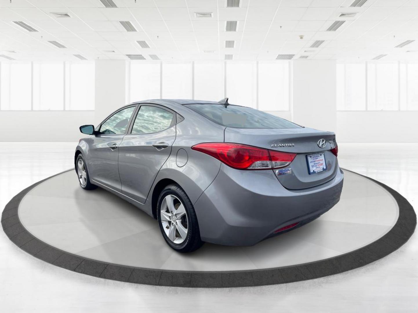 2012 Harbor Gray Metallic Hyundai Elantra GLS A/T (KMHDH4AE3CU) with an 1.8L L4 DOHC 16V engine, 6-Speed Automatic transmission, located at 8750 N County Rd 25A, Piqua, OH, 45356, (937) 908-9800, 40.164391, -84.232513 - Photo#4