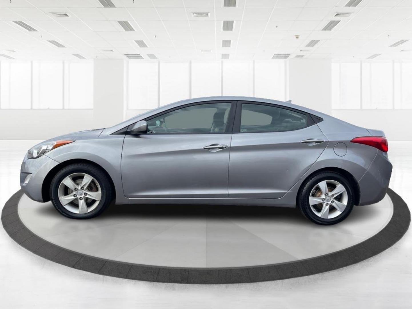 2012 Harbor Gray Metallic Hyundai Elantra GLS A/T (KMHDH4AE3CU) with an 1.8L L4 DOHC 16V engine, 6-Speed Automatic transmission, located at 8750 N County Rd 25A, Piqua, OH, 45356, (937) 908-9800, 40.164391, -84.232513 - Photo#5