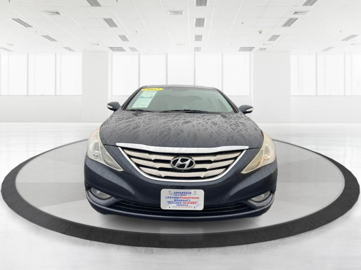 2012 Hyundai Sonata SE Auto (5NPEC4ACXCH) with an 2.4L L4 DOHC 16V engine, 6-Speed Automatic transmission, located at 1099 N County Rd 25A , Troy, OH, 45373, (937) 908-9800, 40.057079, -84.212883 - 2012 Hyundai Sonata SE Auto - Photo#6