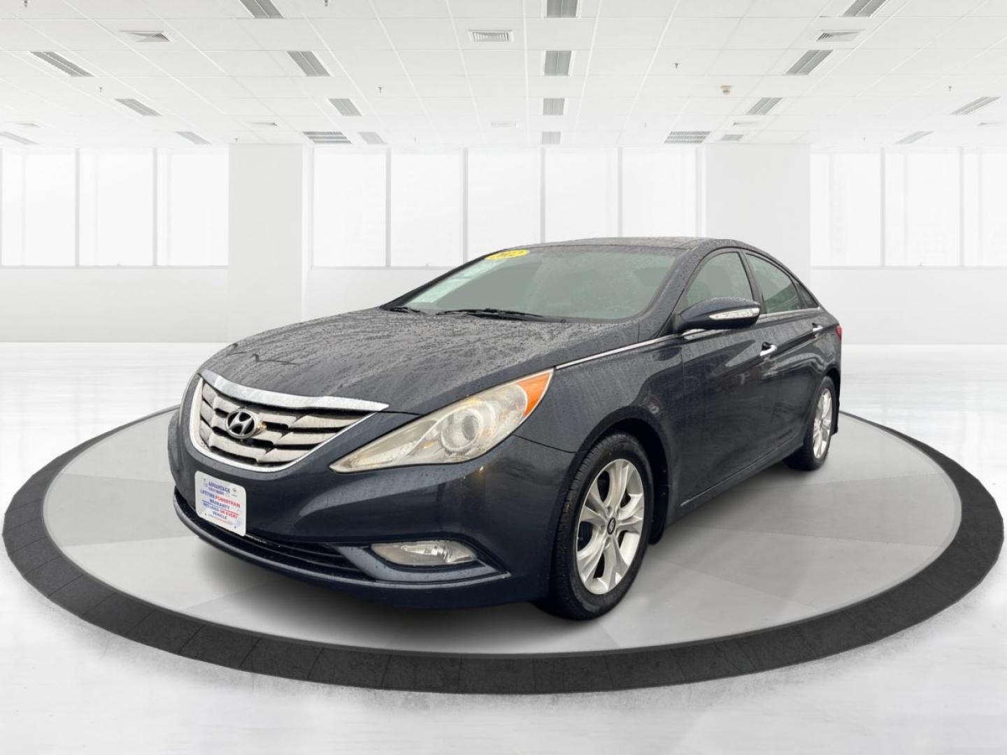 2012 Hyundai Sonata SE Auto (5NPEC4ACXCH) with an 2.4L L4 DOHC 16V engine, 6-Speed Automatic transmission, located at 1099 N County Rd 25A , Troy, OH, 45373, (937) 908-9800, 40.057079, -84.212883 - 2012 Hyundai Sonata SE Auto - Photo#7