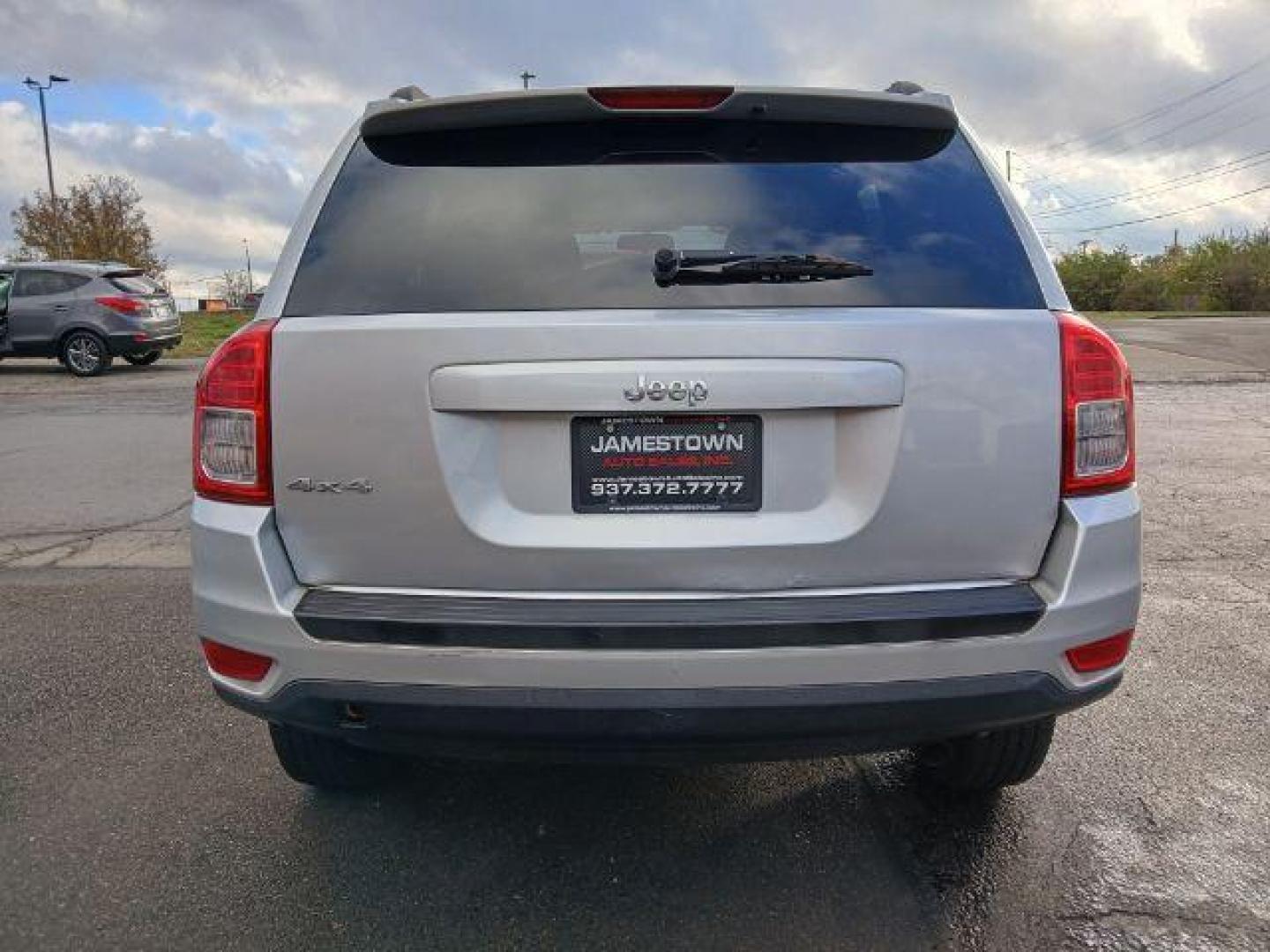 2012 Bright Silver Metallic Jeep Compass Sport 4WD (1C4NJDBB6CD) with an 2.4L L4 DOHC 16V engine, located at 1951 S Dayton Lakeview Rd., New Carlisle, OH, 45344, (937) 908-9800, 39.890999, -84.050255 - 2012 Jeep Compass Sport 4WD - Photo#18