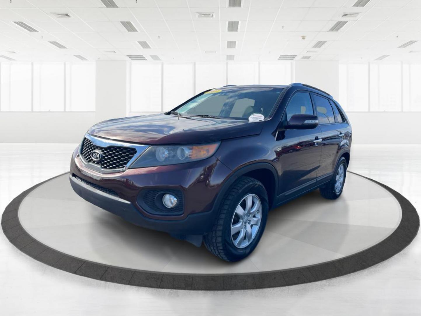 2012 Kia Sorento LX 2WD (5XYKT3A63CG) with an 2.4L L4 DOHC 16V engine, 6-Speed Automatic transmission, located at 1230 East Main St, Xenia, OH, 45385, (937) 908-9800, 39.688026, -83.910172 - Photo#7