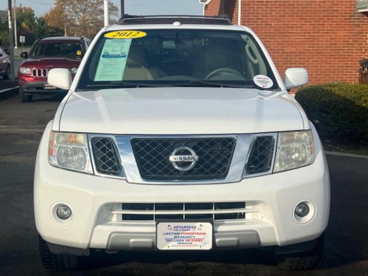 2012 Avalanche Nissan Pathfinder LE 4WD (5N1AR1NB2CC) with an 4.0L V6 DOHC 24V engine, 5-Speed Automatic transmission, located at 1951 S Dayton Lakeview Rd., New Carlisle, OH, 45344, (937) 908-9800, 39.890999, -84.050255 - Photo#1