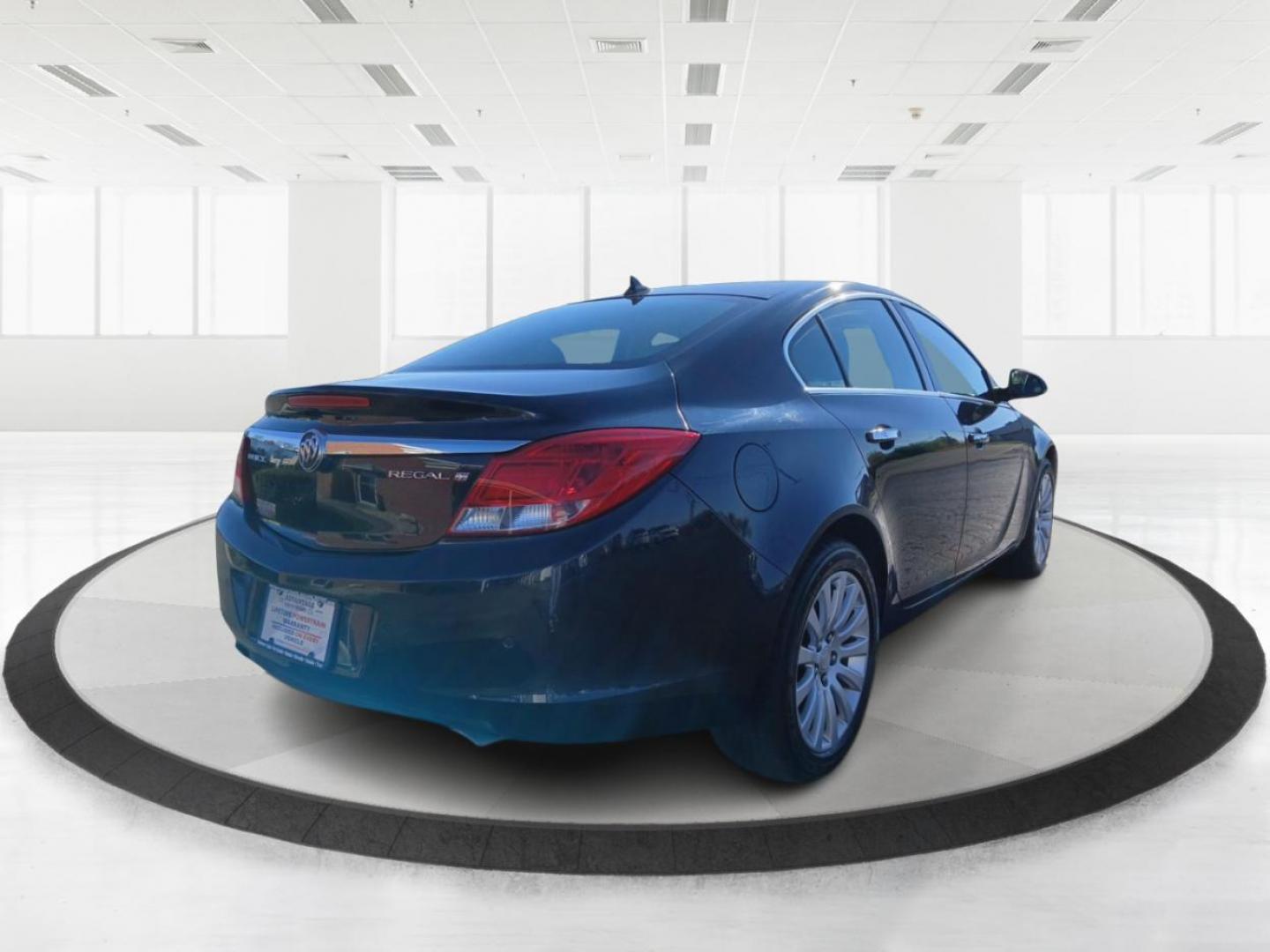 2013 Dark Blue Metallic Buick Regal Turbo Premium 1 (2G4GS5EV7D9) with an 2.0L L4 DOHC 16V TURBO engine, 6-Speed Automatic transmission, located at 4508 South Dixie Dr, Moraine, OH, 45439, (937) 908-9800, 39.689976, -84.218452 - Photo#2