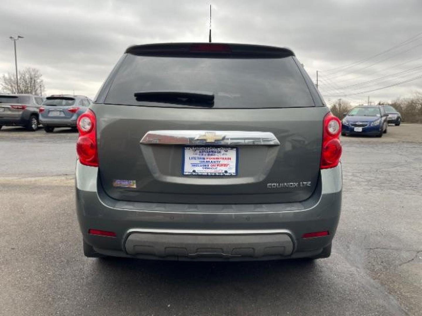 2013 Tungsten Metallic Chevrolet Equinox LTZ 2WD (2GNALFEK2D6) with an 2.4L L4 DOHC 16V engine, 6-Speed Automatic transmission, located at 1099 N County Rd 25A , Troy, OH, 45373, (937) 908-9800, 40.057079, -84.212883 - Photo#5