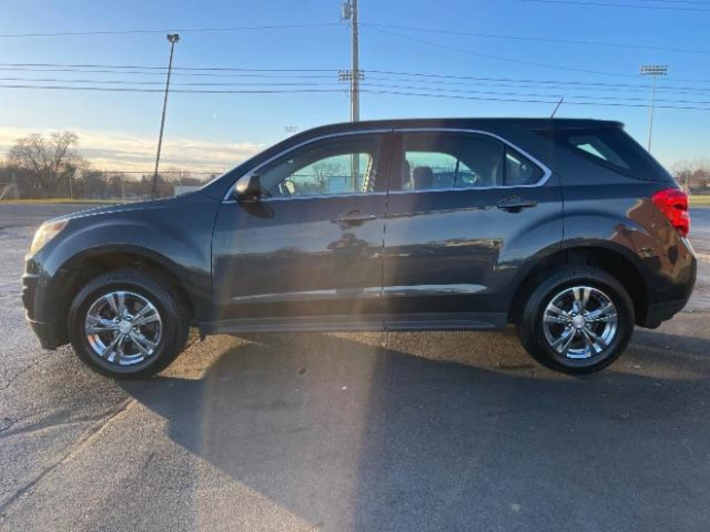 2013 Black Chevrolet Equinox LS 2WD (2GNALBEK6D1) with an 2.4L L4 DOHC 16V engine, 6-Speed Automatic transmission, located at 1184 Kauffman Ave, Fairborn, OH, 45324, (937) 908-9800, 39.807072, -84.030914 - Photo#2