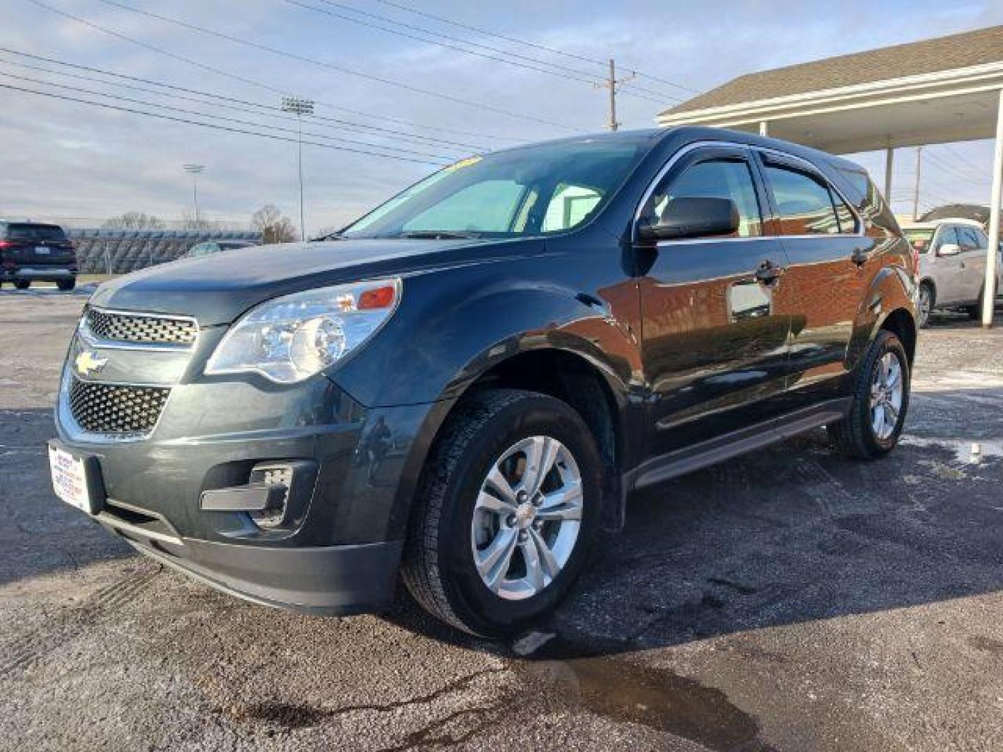 2013 Ashen Gray Metallic Chevrolet Equinox LS 2WD (2GNALBEK1D1) with an 2.4L L4 DOHC 16V engine, 6-Speed Automatic transmission, located at 4508 South Dixie Dr, Moraine, OH, 45439, (937) 908-9800, 39.689976, -84.218452 - Photo#2