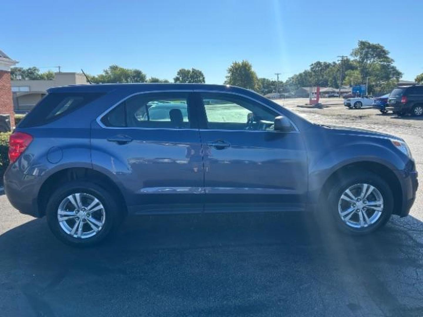 2013 Atlantis Blue Metallic Chevrolet Equinox LS 2WD (2GNALBEK3D6) with an 2.4L L4 DOHC 16V engine, 6-Speed Automatic transmission, located at 1951 S Dayton Lakeview Rd., New Carlisle, OH, 45344, (937) 908-9800, 39.890999, -84.050255 - Photo#5