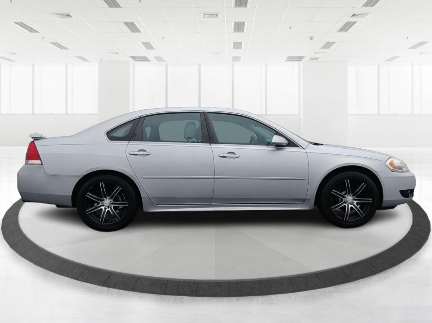 2013 Silver Ice Metallic Chevrolet Impala LTZ (2G1WC5E38D1) with an 3.6L V6 DOHC 16V FFV engine, 6-Speed Automatic transmission, located at 401 Woodman Dr, Riverside, OH, 45431, (937) 908-9800, 39.760899, -84.123421 - Photo#1