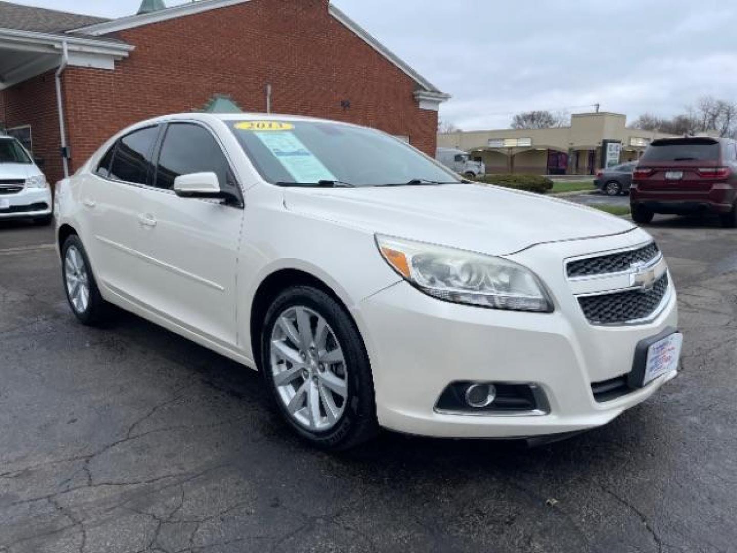 2013 White Diamond Tricoat Chevrolet Malibu 2LT (1G11E5SAXDF) with an 2.5L L4 DOHC 16V engine, 6-Speed Automatic transmission, located at 1951 S Dayton Lakeview Rd., New Carlisle, OH, 45344, (937) 908-9800, 39.890999, -84.050255 - Photo#0