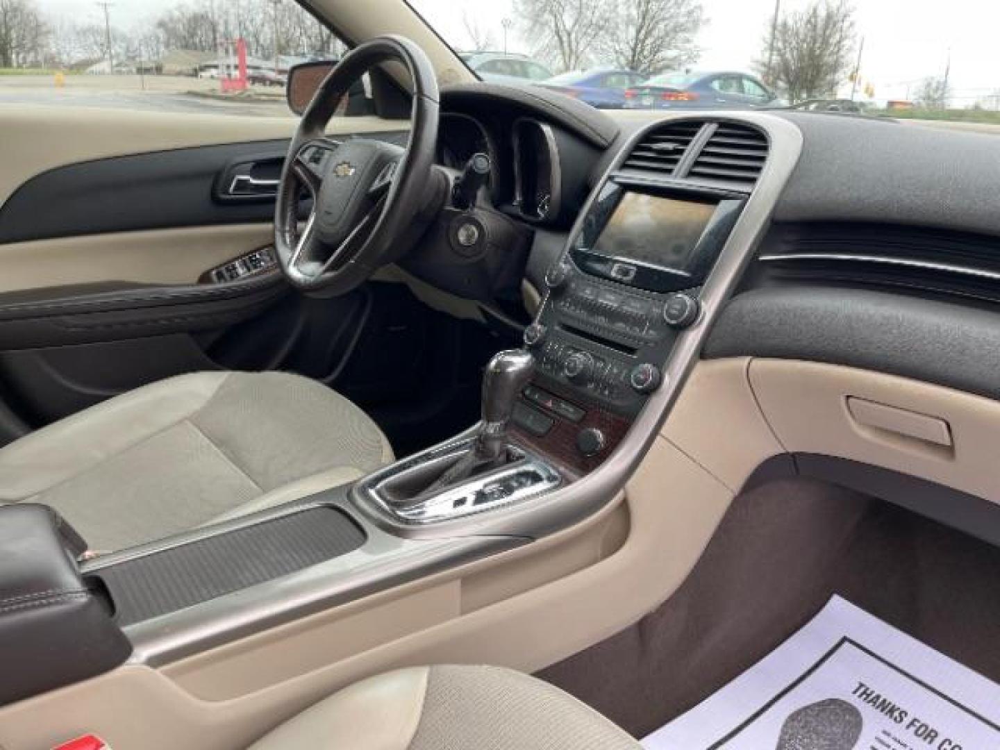 2013 White Diamond Tricoat Chevrolet Malibu 2LT (1G11E5SAXDF) with an 2.5L L4 DOHC 16V engine, 6-Speed Automatic transmission, located at 1951 S Dayton Lakeview Rd., New Carlisle, OH, 45344, (937) 908-9800, 39.890999, -84.050255 - Photo#7