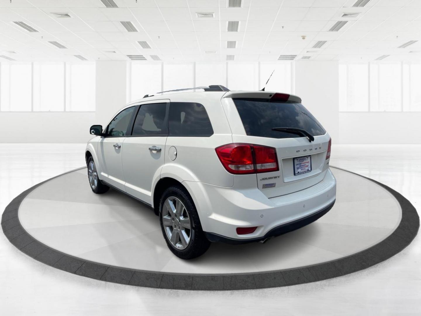 2013 White Dodge Journey Crew (3C4PDCDG1DT) with an 3.6L V6 DOHC 24V engine, 6-Speed Automatic transmission, located at 880 E. National Road, Vandalia, OH, 45377, (937) 908-9800, 39.891918, -84.183594 - Photo#4