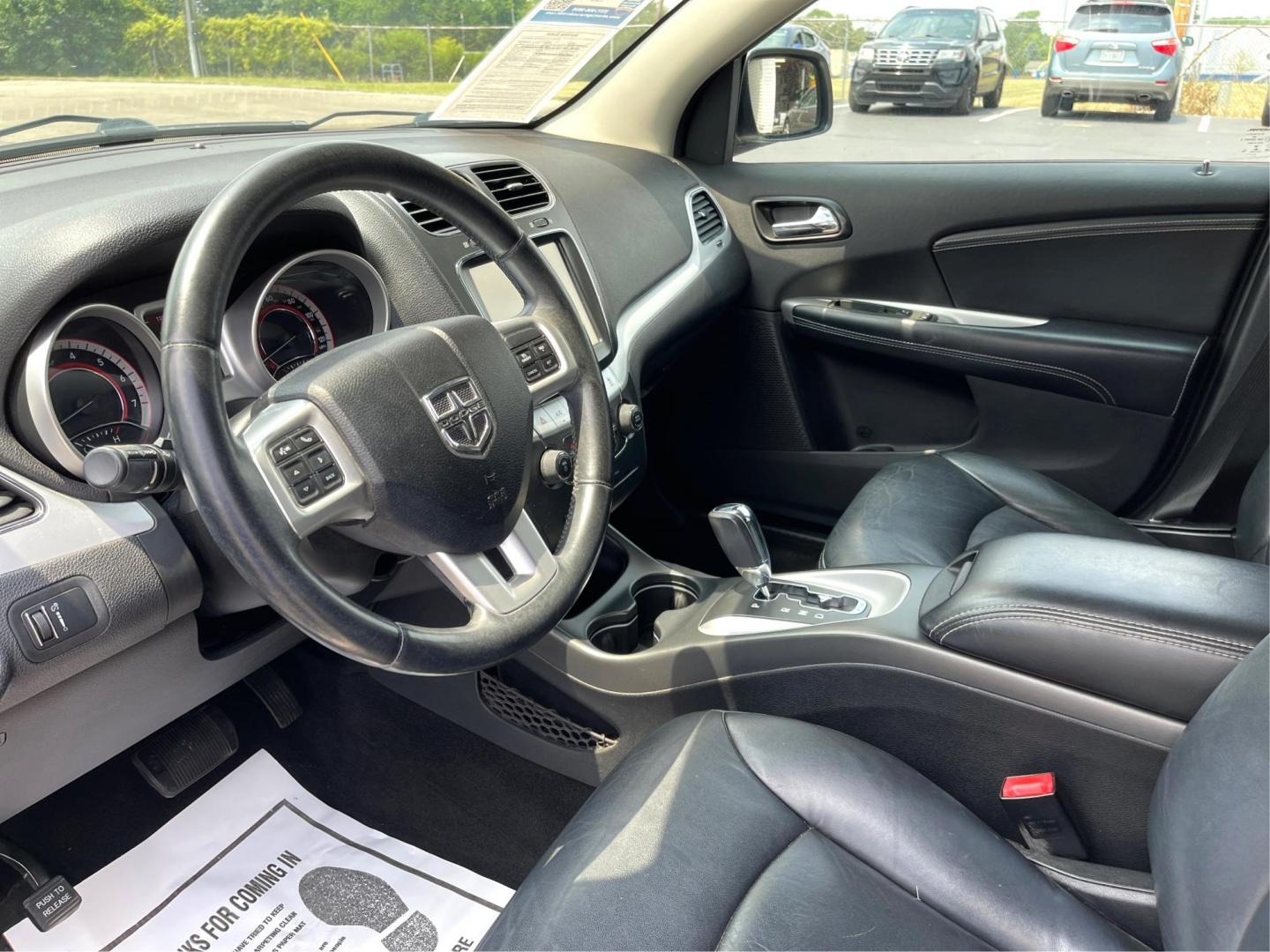 2013 White Dodge Journey Crew (3C4PDCDG1DT) with an 3.6L V6 DOHC 24V engine, 6-Speed Automatic transmission, located at 880 E. National Road, Vandalia, OH, 45377, (937) 908-9800, 39.891918, -84.183594 - Photo#8