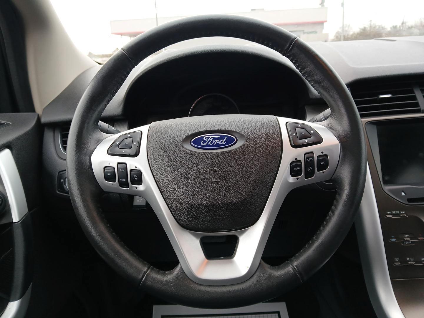 2013 Ford Edge SEL AWD (2FMDK4JC7DB) with an 3.5L V6 DOHC 24V engine, 6-Speed Automatic transmission, located at 1184 Kauffman Ave, Fairborn, OH, 45324, (937) 908-9800, 39.807072, -84.030914 - 2013 Ford Edge SEL AWD - Photo#15