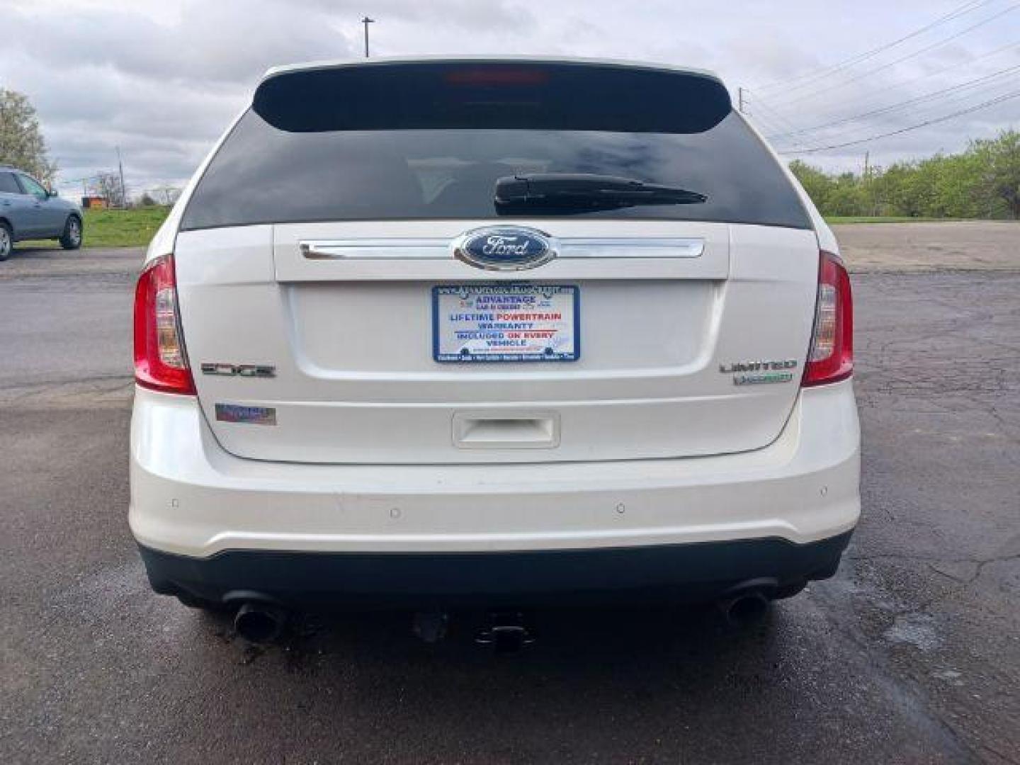 2013 White Platinum Tricoat Metallic Ford Edge Limited FWD (2FMDK3K96DB) with an 2.0L L4 DOHC 16V engine, 6-Speed Automatic transmission, located at 1099 N County Rd 25A , Troy, OH, 45373, (937) 908-9800, 40.057079, -84.212883 - Photo#5