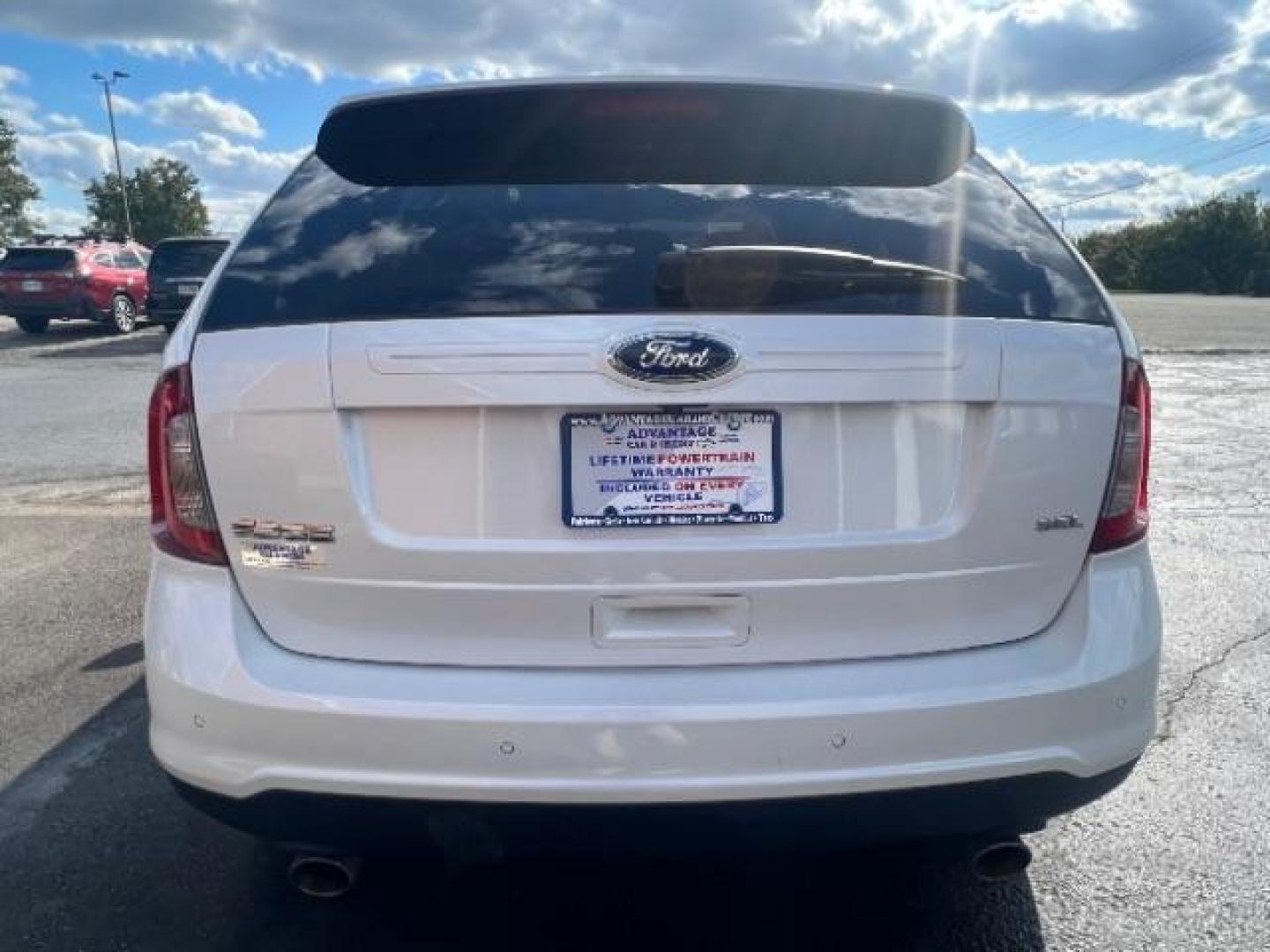 2013 White Platinum Tricoat Metallic Ford Edge SEL FWD (2FMDK3JC1DB) with an 3.5L V6 DOHC 24V engine, 6-Speed Automatic transmission, located at 1951 S Dayton Lakeview Rd., New Carlisle, OH, 45344, (937) 908-9800, 39.890999, -84.050255 - Photo#4