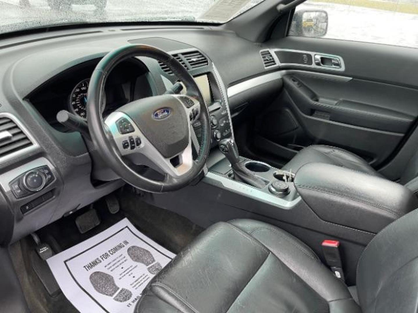 2013 Ruby Red Metallic Ford Explorer XLT 4WD (1FM5K8D83DG) with an 3.5L V6 DOHC 24V engine, 6-Speed Automatic transmission, located at 1099 N County Rd 25A , Troy, OH, 45373, (937) 908-9800, 40.057079, -84.212883 - Photo#6