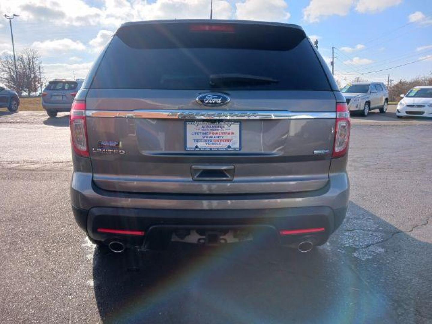 2013 Sterling Grey Metallic Ford Explorer Limited 4WD (1FM5K8F81DG) with an 3.5L V6 DOHC 24V engine, 6-Speed Automatic transmission, located at 1951 S Dayton Lakeview Rd., New Carlisle, OH, 45344, (937) 908-9800, 39.890999, -84.050255 - Photo#5