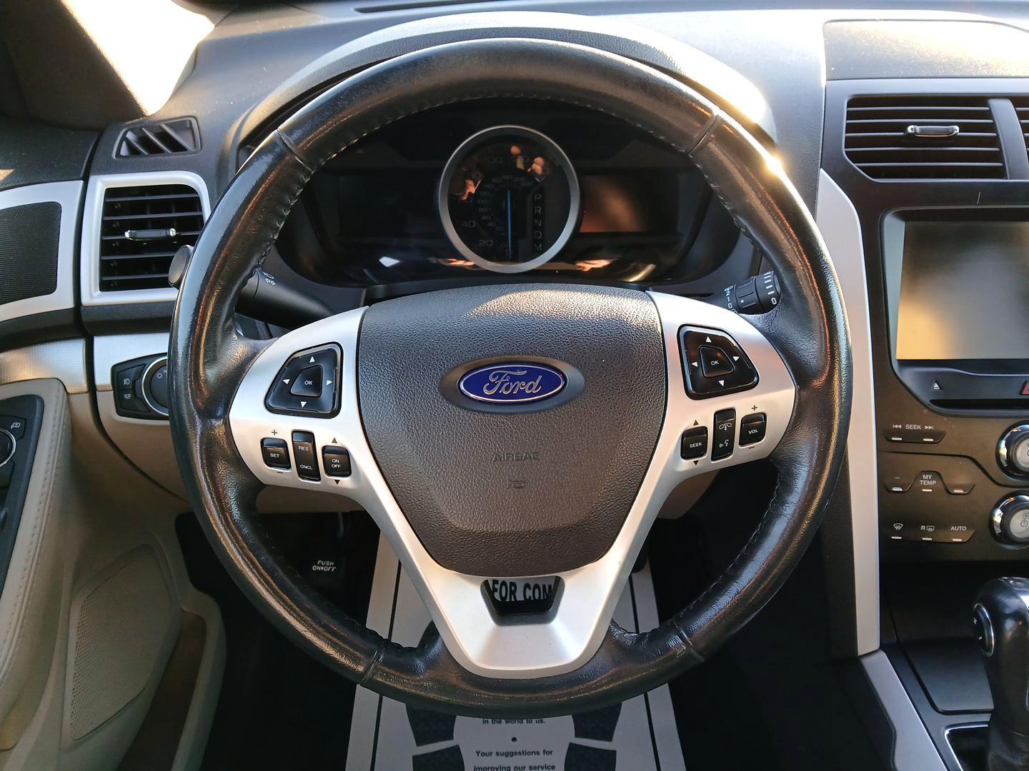 2013 Tuxedo Black Metallic Ford Explorer XLT FWD (1FM5K7D86DG) with an 3.5L V6 DOHC 24V engine, 6-Speed Automatic transmission, located at 8750 N County Rd 25A, Piqua, OH, 45356, (937) 908-9800, 40.164391, -84.232513 - Photo#15