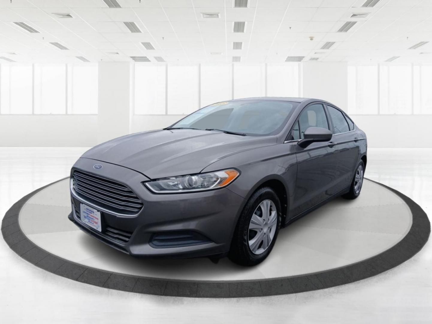 2013 Ford Fusion S (3FA6P0G76DR) with an 2.5L L4 DOHC 16V engine, located at 880 E. National Road, Vandalia, OH, 45377, (937) 908-9800, 39.891918, -84.183594 - 2013 Ford Fusion S - Photo#7