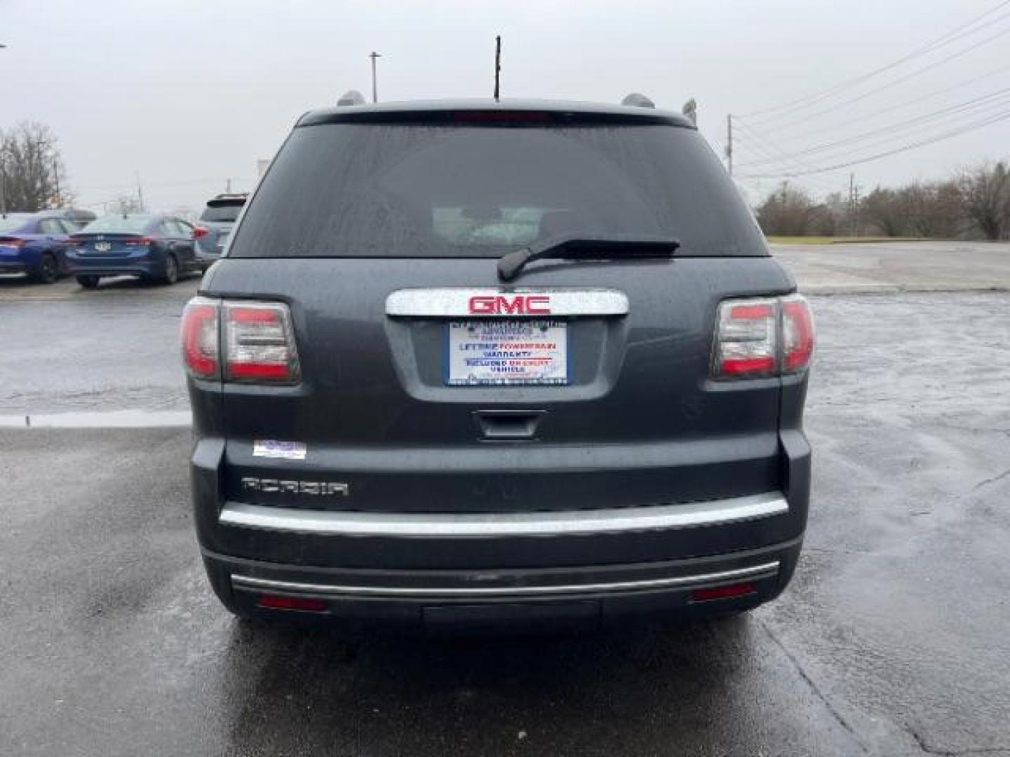 2013 Cyber Gray Metallic GMC Acadia SLE-2 FWD (1GKKRPKD9DJ) with an 3.6L V6 DOHC 24V engine, 6-Speed Automatic transmission, located at 1230 East Main St, Xenia, OH, 45385, (937) 908-9800, 39.688026, -83.910172 - Photo#3