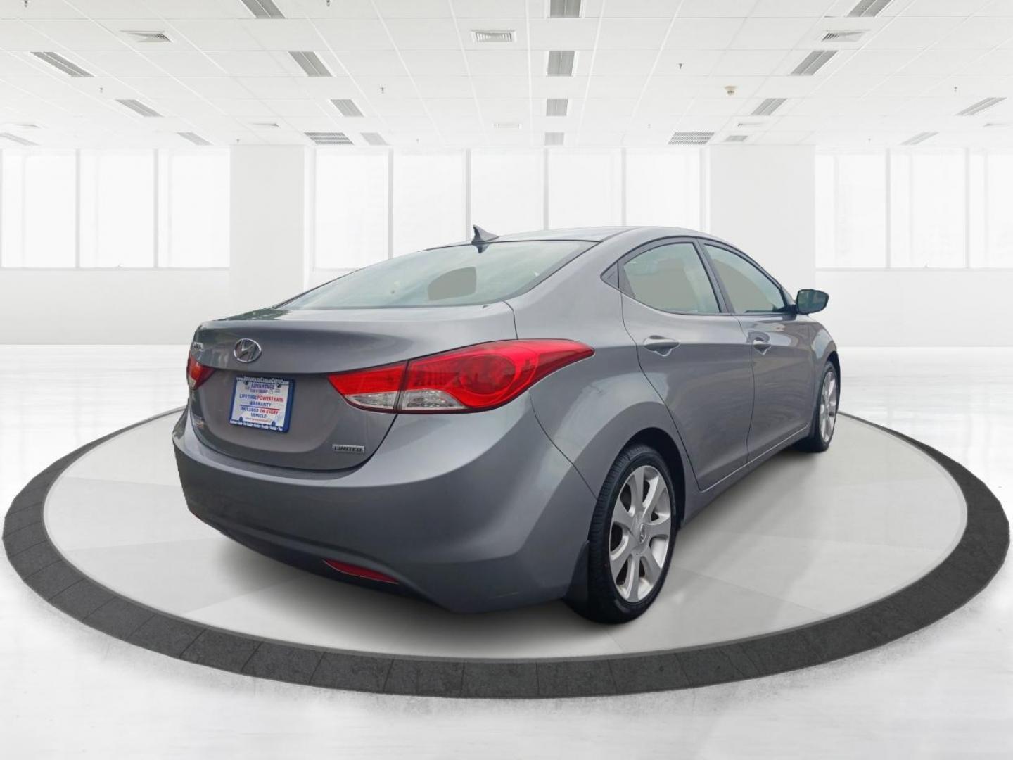 2013 Harbor Gray Metallic Hyundai Elantra Limited (KMHDH4AE1DU) with an 1.8L L4 DOHC 16V engine, 6-Speed Automatic transmission, located at 1951 S Dayton Lakeview Rd., New Carlisle, OH, 45344, (937) 908-9800, 39.890999, -84.050255 - Photo#2