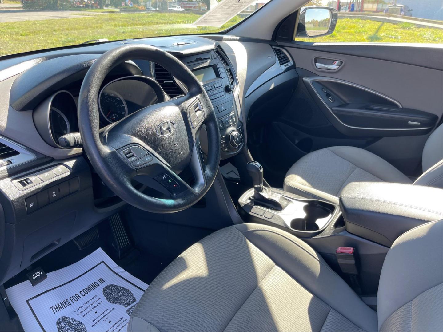 2013 Frost White Pearl Hyundai Santa Fe Sport 2.4 AWD (5XYZTDLB2DG) with an 2.4L L4 DOHC 16V engine, 6-Speed Automatic transmission, located at 1951 S Dayton Lakeview Rd., New Carlisle, OH, 45344, (937) 908-9800, 39.890999, -84.050255 - Photo#8