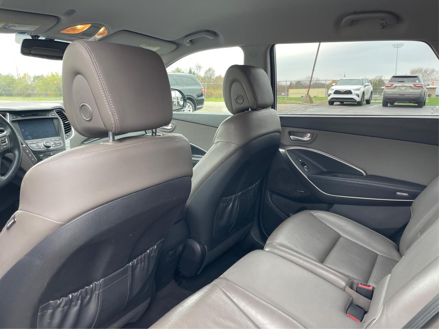 2013 Circuit Silver Hyundai Santa Fe GLS AWD (KM8SNDHF7DU) with an 3.3L V6 DOHC 24V engine, 6-Speed Automatic transmission, located at 4508 South Dixie Dr, Moraine, OH, 45439, (937) 908-9800, 39.689976, -84.218452 - Photo#9