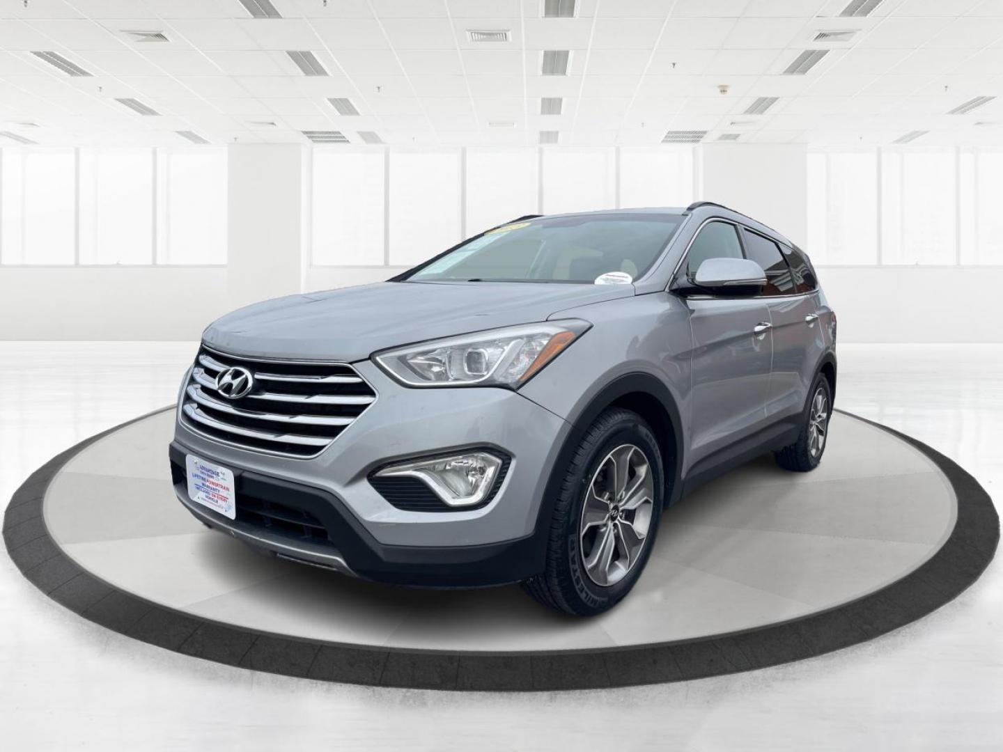 2013 Circuit Silver Hyundai Santa Fe GLS AWD (KM8SNDHF7DU) with an 3.3L V6 DOHC 24V engine, 6-Speed Automatic transmission, located at 4508 South Dixie Dr, Moraine, OH, 45439, (937) 908-9800, 39.689976, -84.218452 - Photo#7